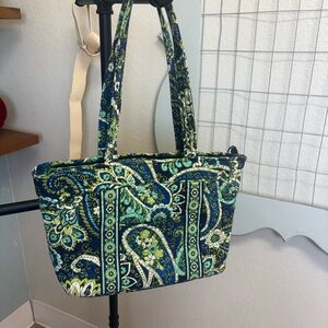 Retired Vera Bradley Mandy Style Rhythm & Blues